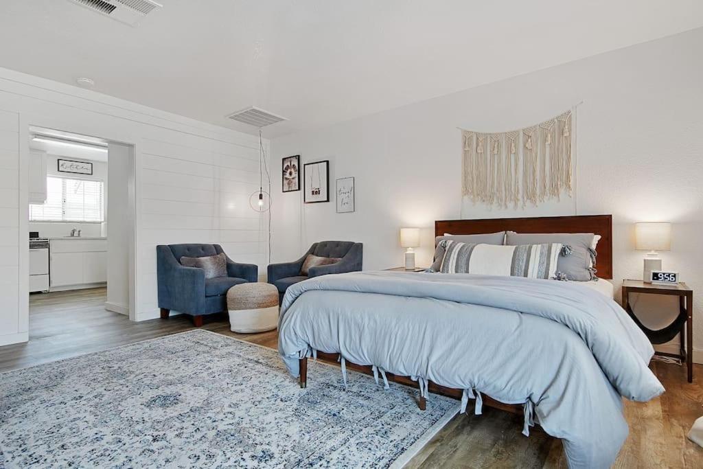 Couples Studio 1 W Full Kitchen Apartment Oakhurst Exterior foto